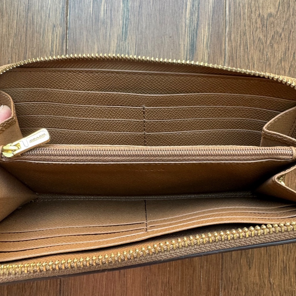 Coach Wallet - Picture 2 of 2